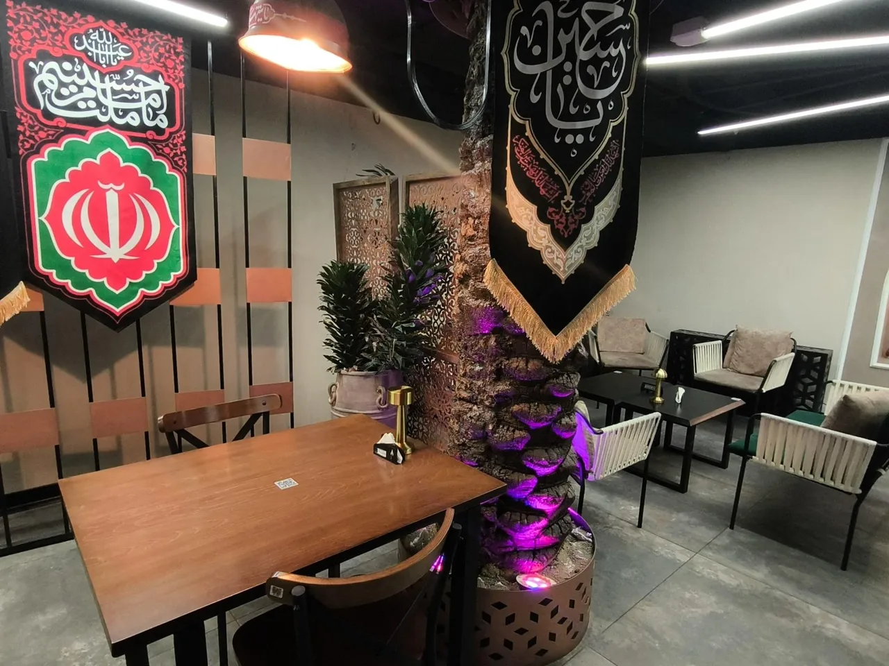 کافه نخلستان - تصویر 3