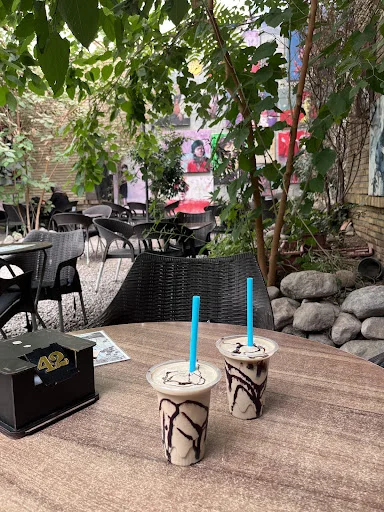 کافه پلاک ۷