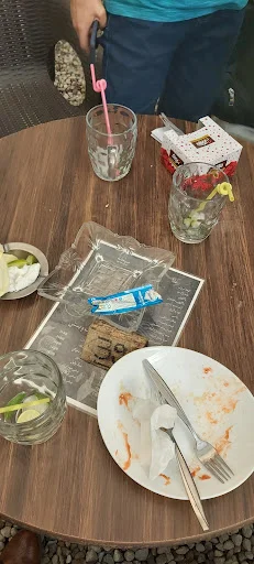 کافه پلاک ۷