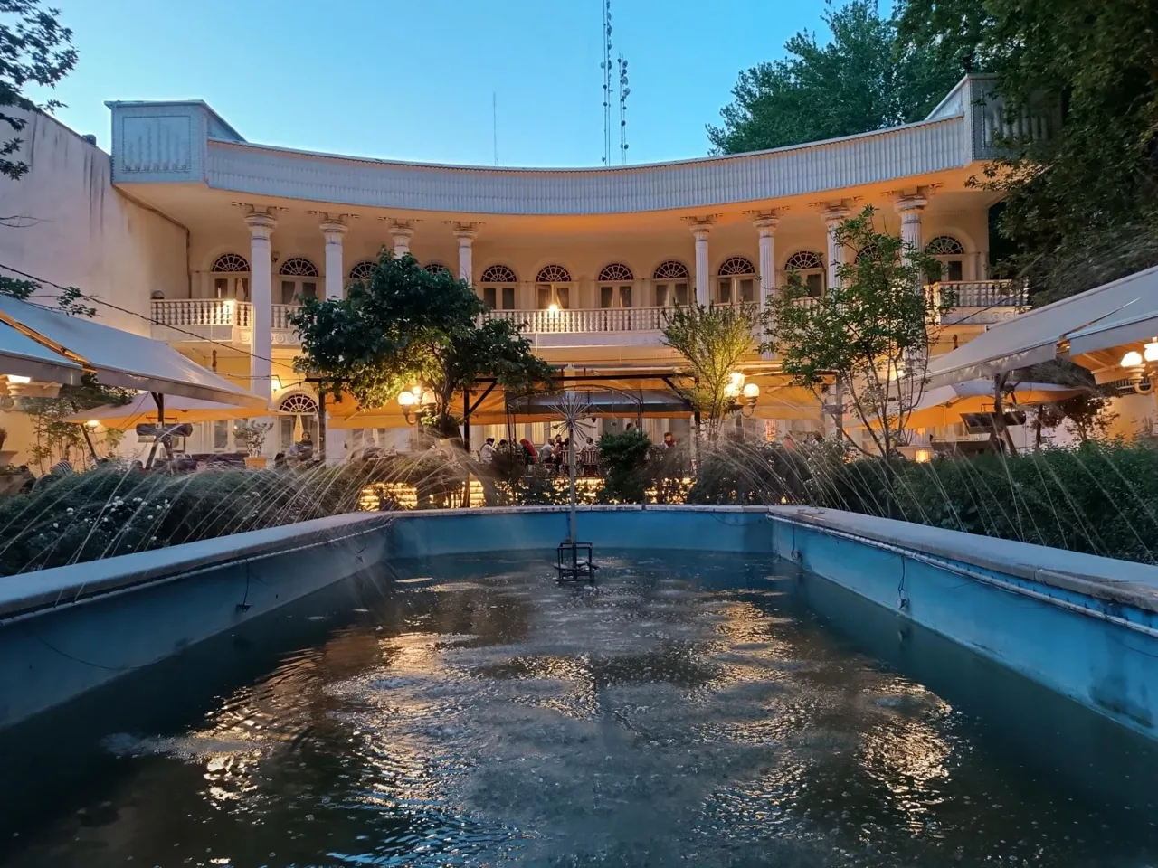 کافه عمارت دیباچه - تصویر 2