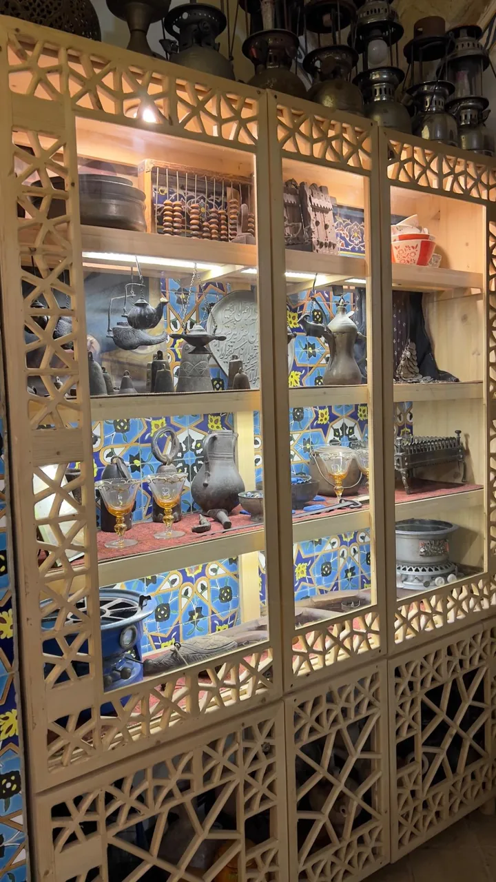 سفره خانه و چایخانه سنتی حاج داداش (حمام) - تصویر 5