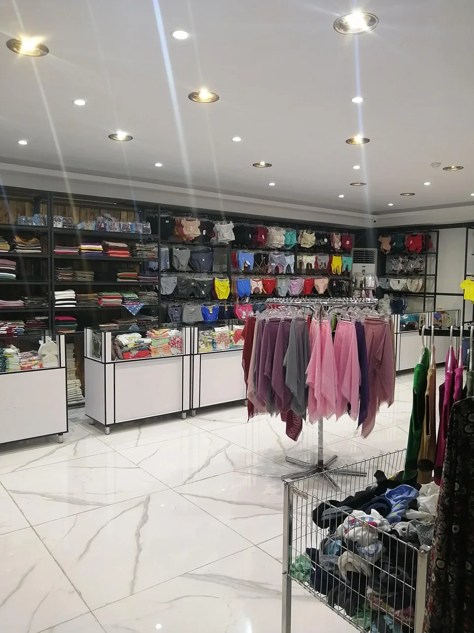 فروشگاه پوشاک لبخند - تصویر 5