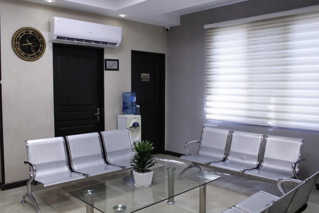کلینیک دندانپزشکی رامیار طب ایرانیان - تصویر 2