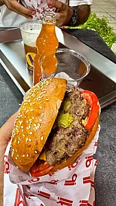 این برگر (IN BURGER)