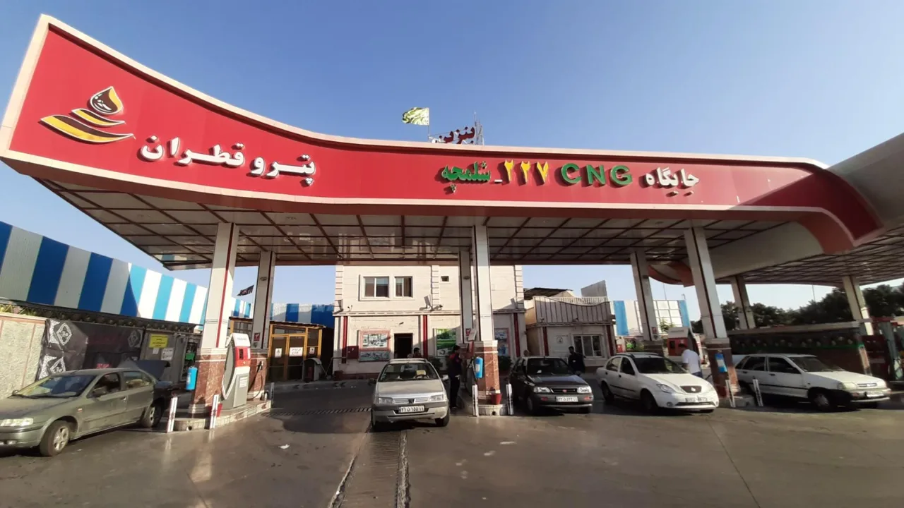 جایگاه دو منظوره ۲۲۷ شلمچه (گاز و بنزین)