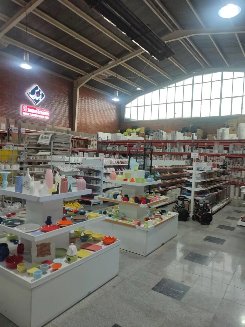 فروشگاه مواد اولیه و ابزار سرامیک و سفال تندیس سرامیک