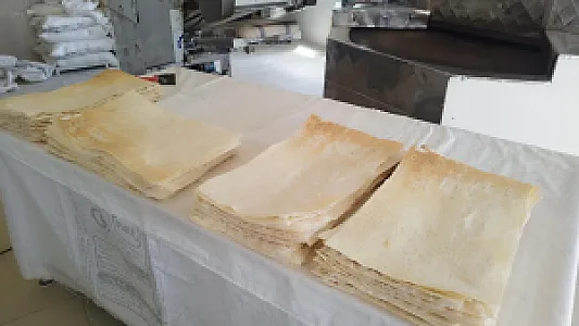 نانوایی سنتی اطلس