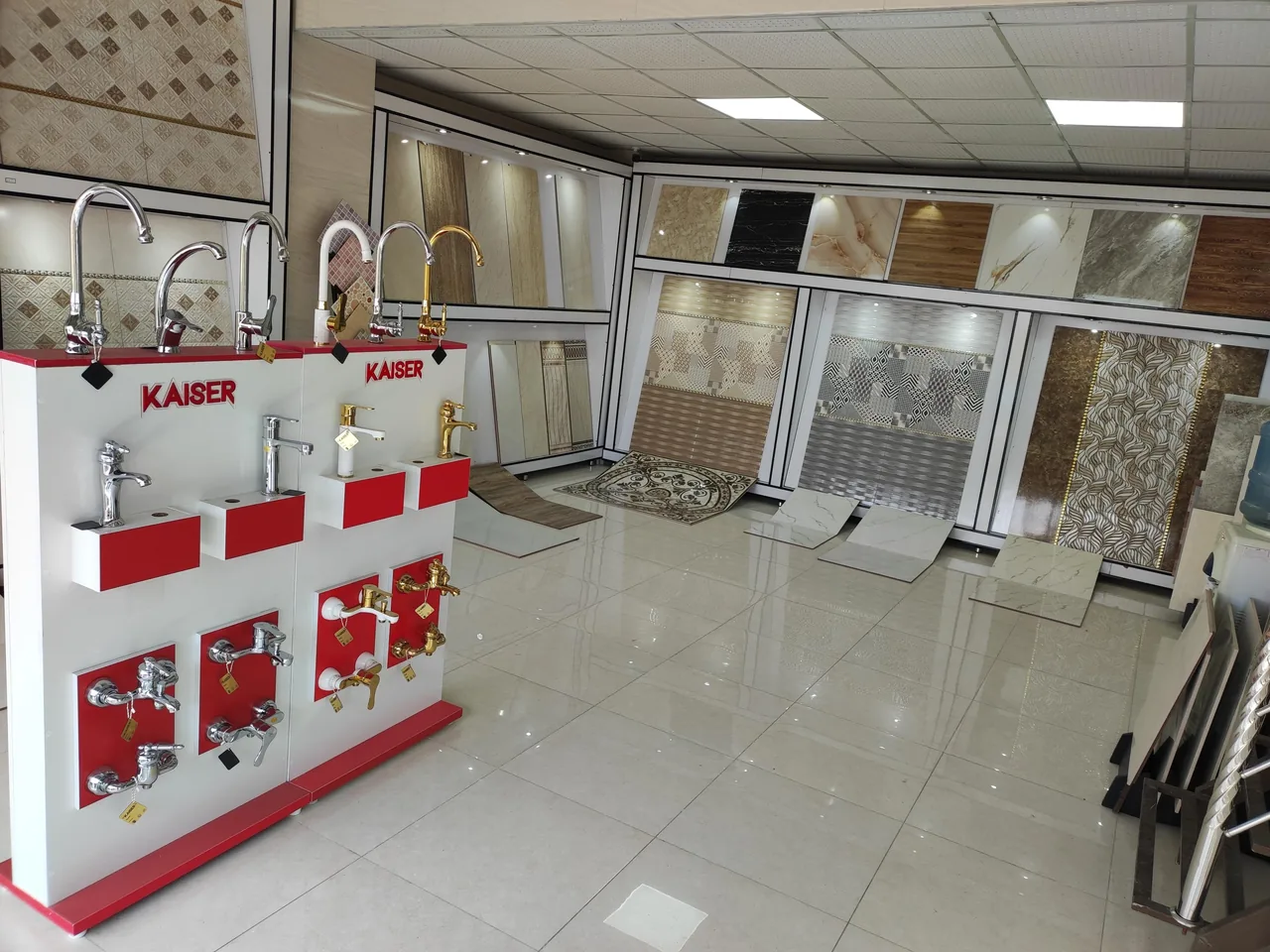 فروشگاه کاشی سرامیک داودی