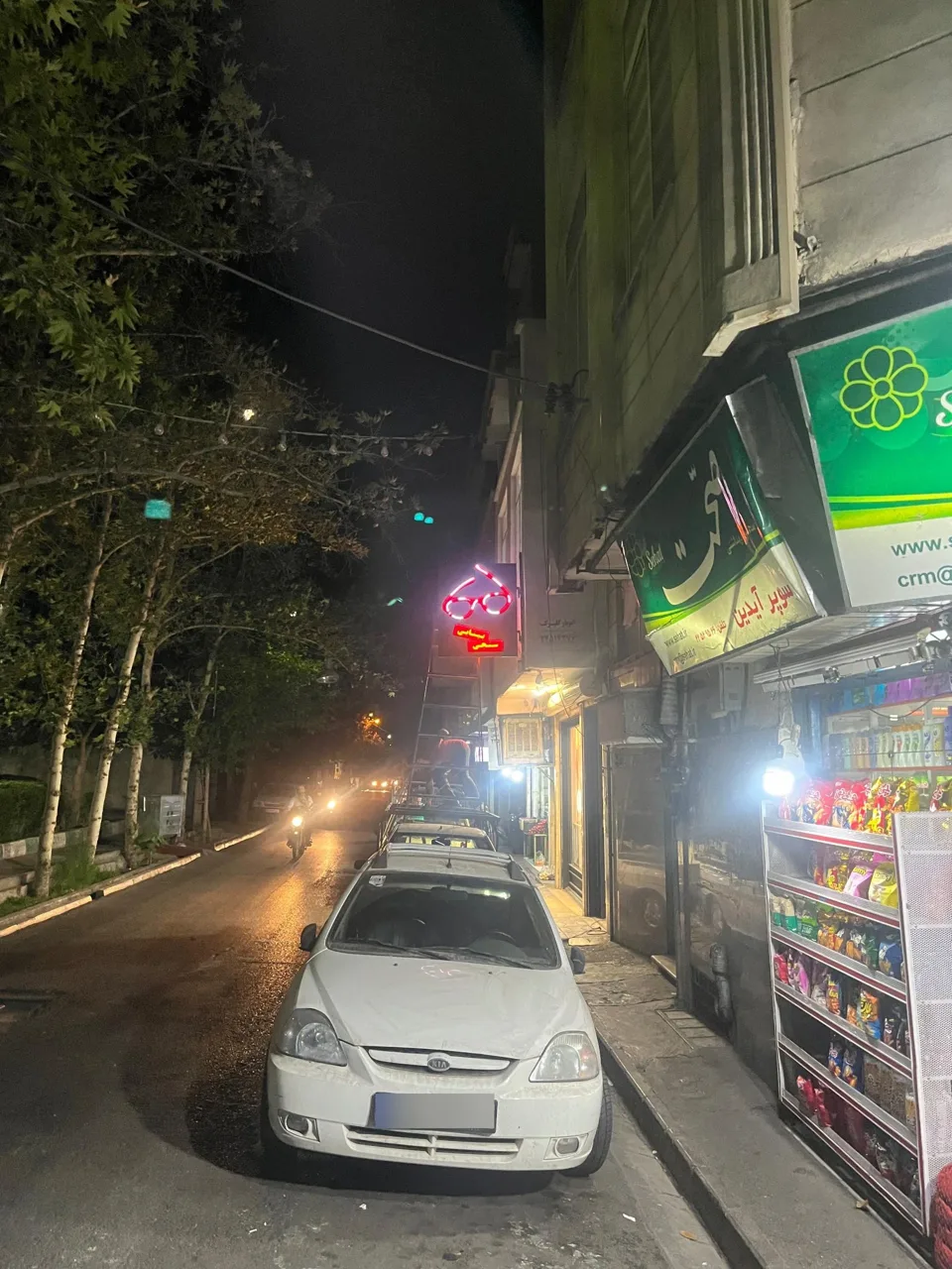 بینایی سنجی و عینکسازی چارلی - عینک و اپتیک (طبی و فروش) در تهران - تصویر 3