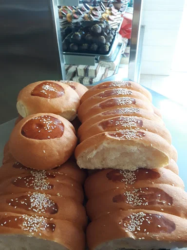 قنادی حسینی(انبارسردار)