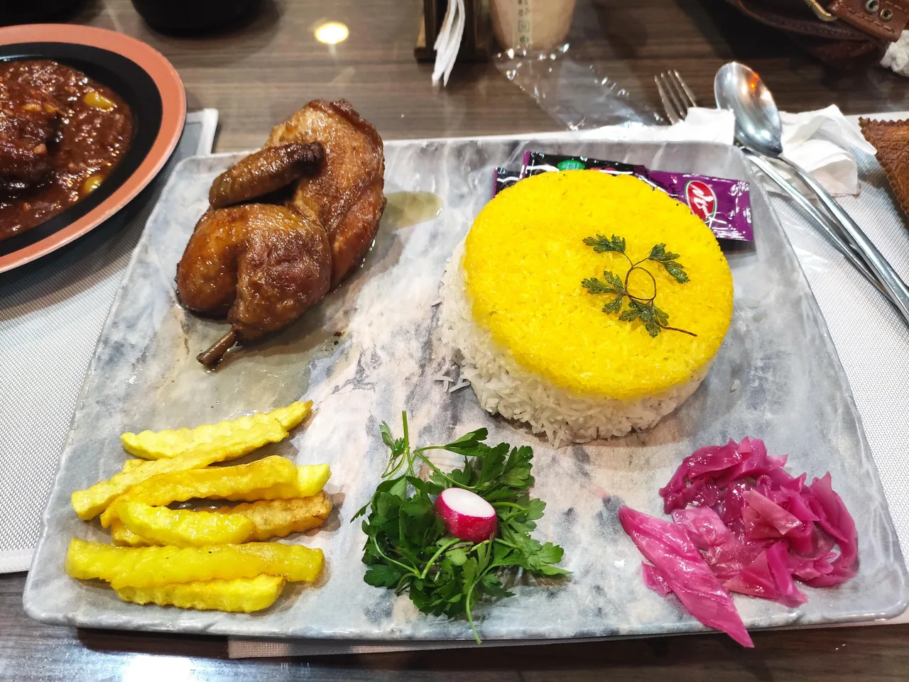 رستوران گیلانه ساری - تصویر 3