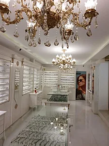 عینک و بینای سنجی قائم