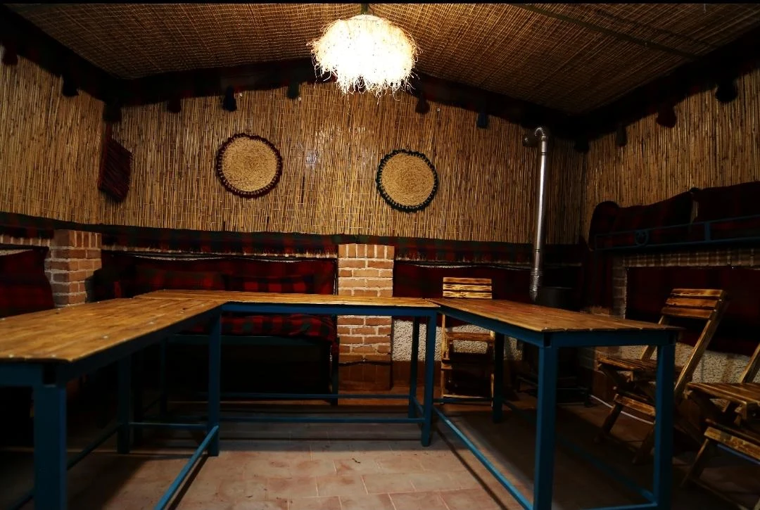 کافه خانه صنایع دستی نیاک - تصویر 3