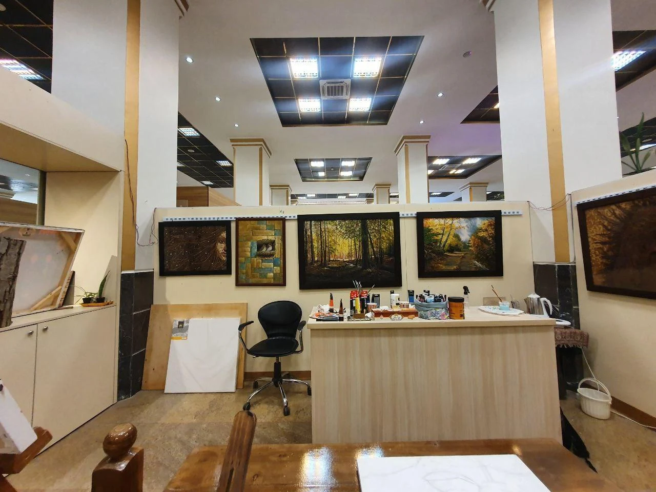 گالری پروین - تصویر 2