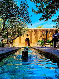 بوتیک هتل قهرمانی