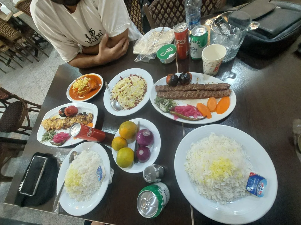 چلوکباب جوان - کبابی و چلوکبابی در تهران - تصویر 2