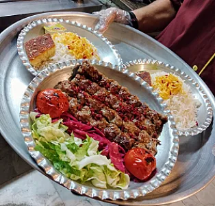 رستوران و کترینگ تاج محل