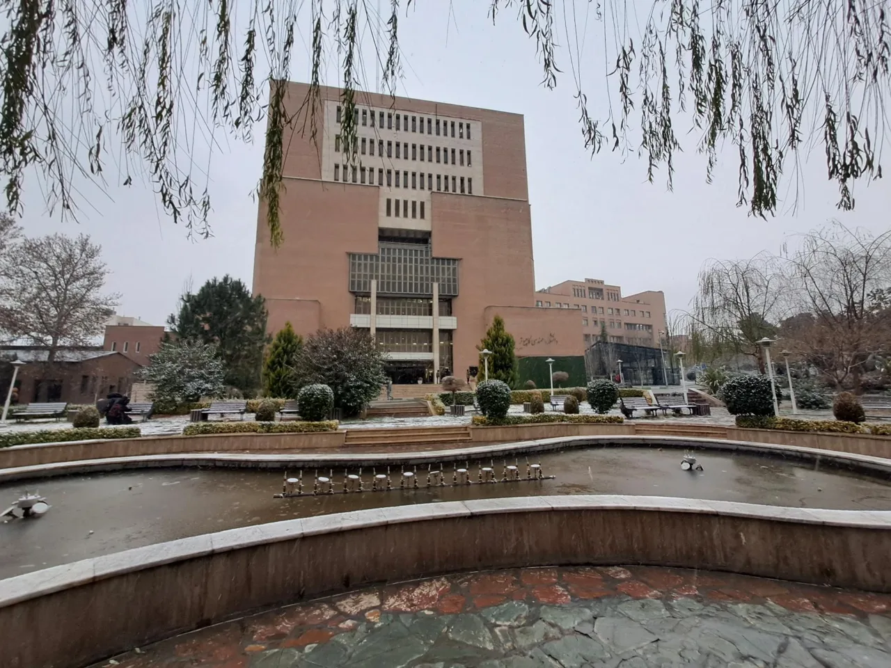 دانشکده مهندسی کامپیوتر - تصویر 5