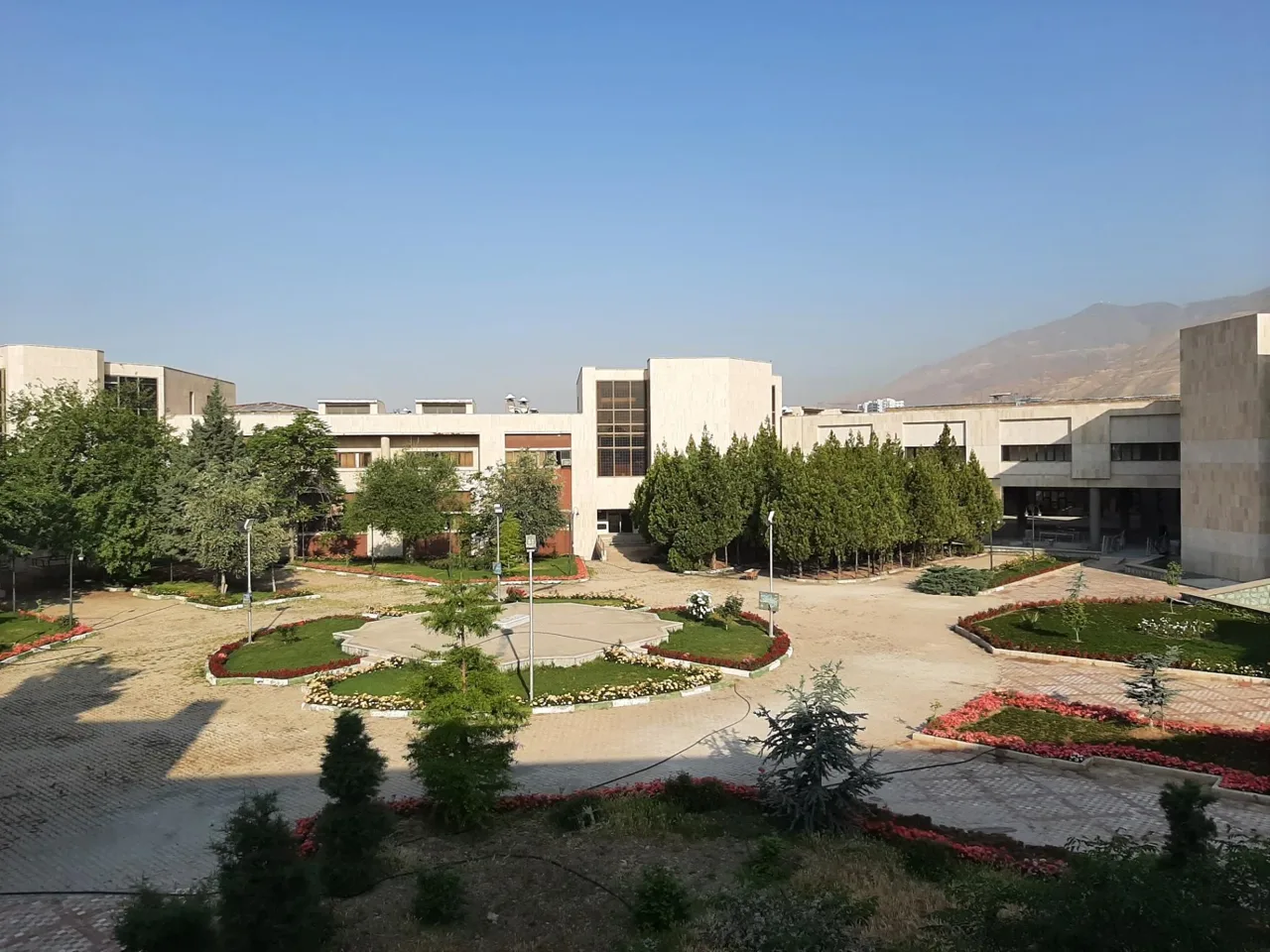 دانشکده کشاورزی دانشگاه تربیت مدرس - تصویر 2