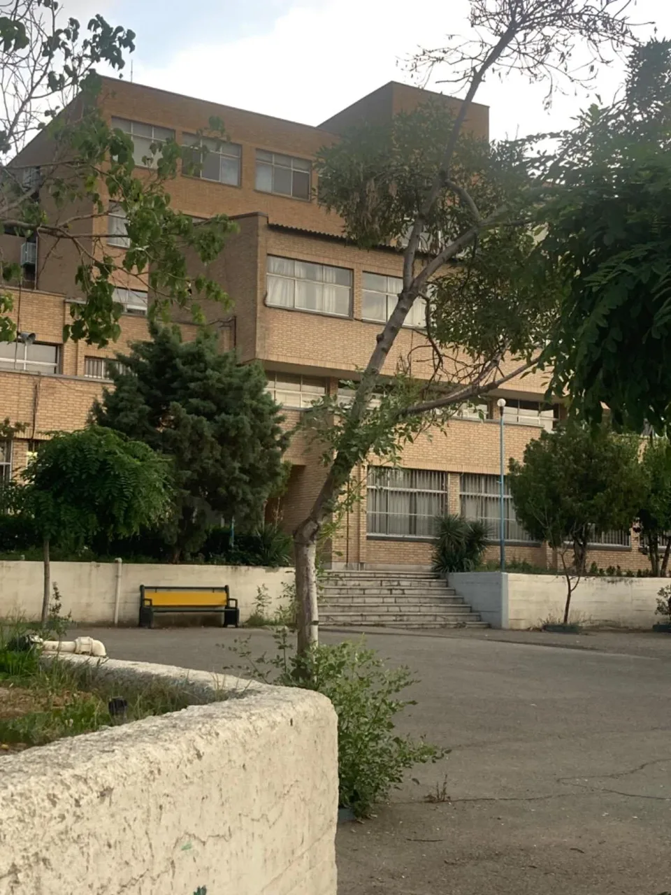 دانشکده علوم اجتماعی - تصویر 2