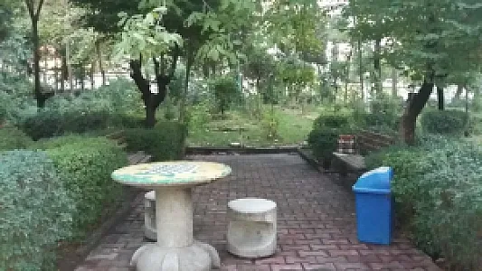 دانشکده ادبیات فارسی و زبانهای خارجی دانشگاه علامه طباطبائی