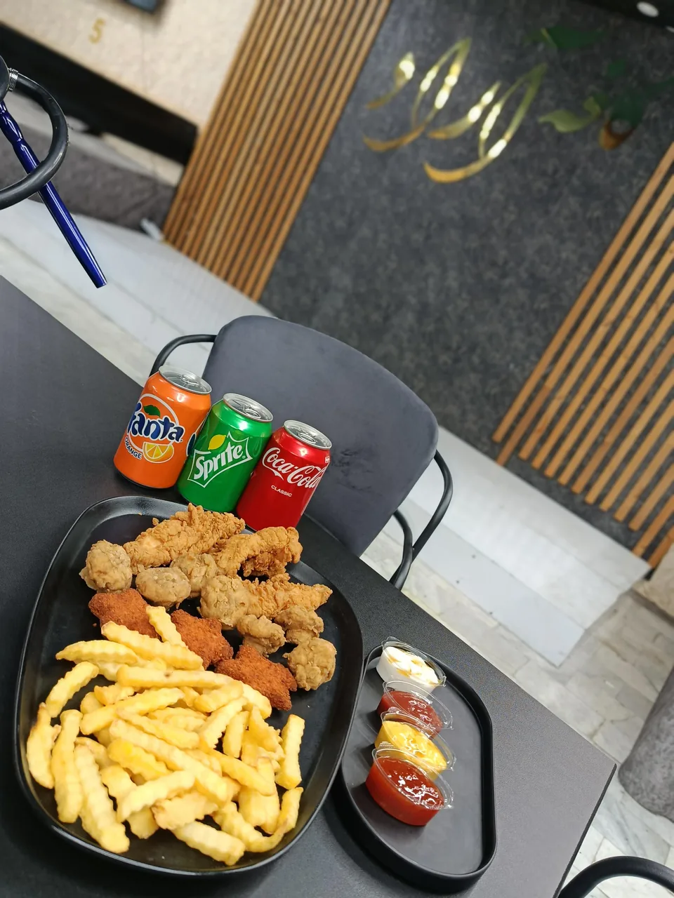 کافه سنتی آراد