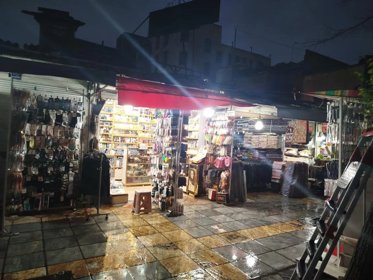 گالری کهکشان 888 - لوازم آرایشی و بهداشتی در تهران - تصویر 2