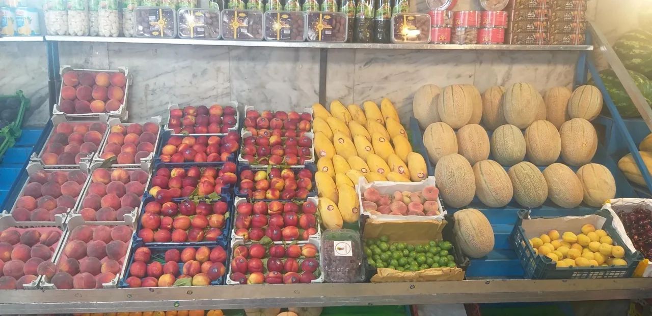 میوه فروشی مینا - تصویر 4