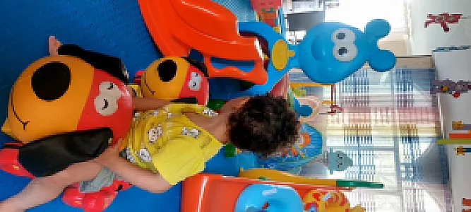 مهد کودک  و پیش دبستانی شکلات