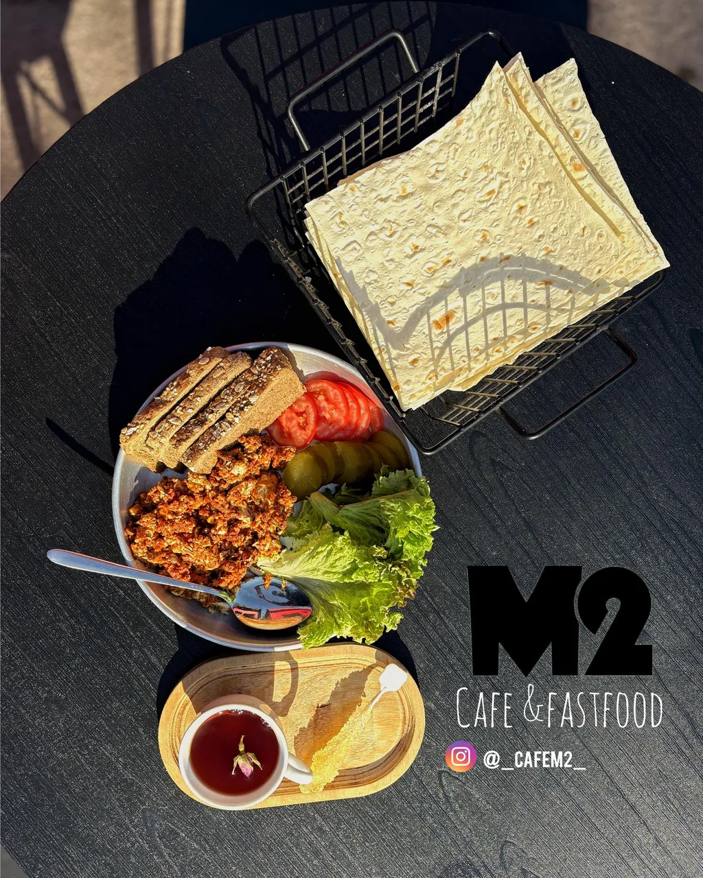 کافه m2