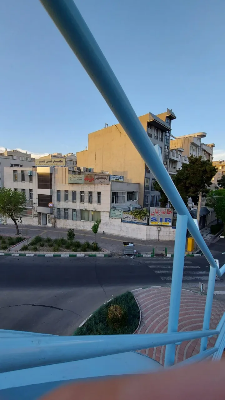 آموزشگاه زبان انگلیسی S I R - آموزشگاه زبان در تهران - تصویر 3