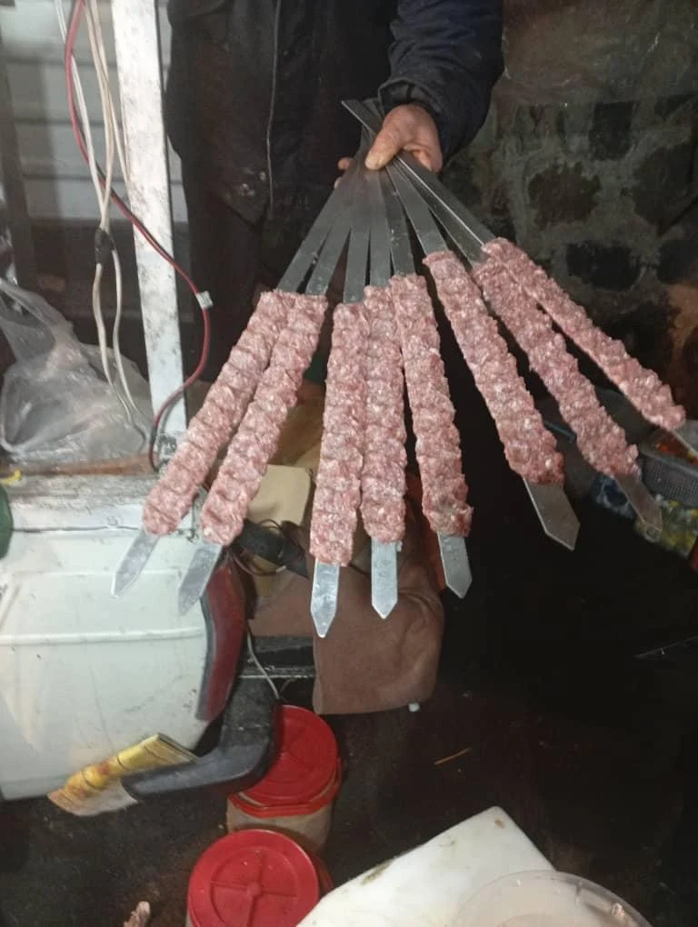 جگرک و کباب شب‌های جمشیدیه