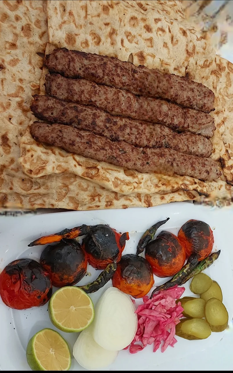 کبابی و حلیم درویش