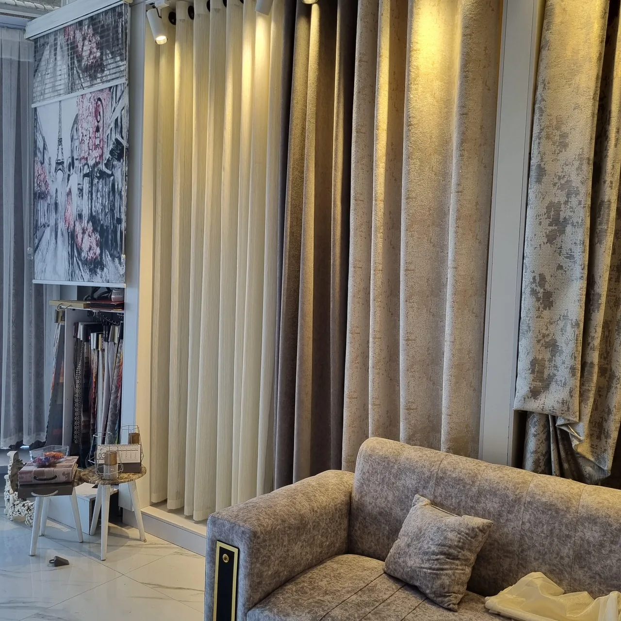 پرده سرای رنگین کمان - تصویر 2