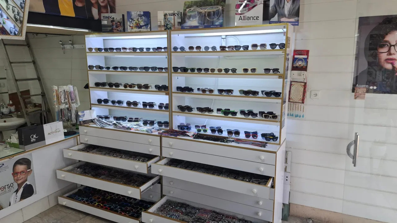 عینک دیاکو شعبه ۲ - عینک و اپتیک (طبی و فروش) در تهران - تصویر 4