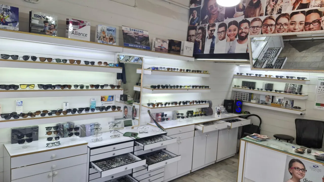 عینک دیاکو شعبه ۲ - عینک و اپتیک (طبی و فروش) در تهران - تصویر 5