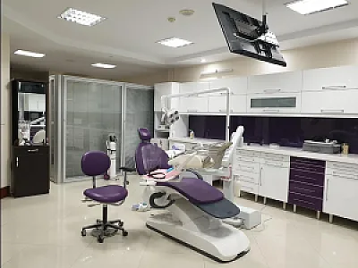مطب دکتر محسن کاشانی نژاد متخصص جراحی لثه و ایمپلنت