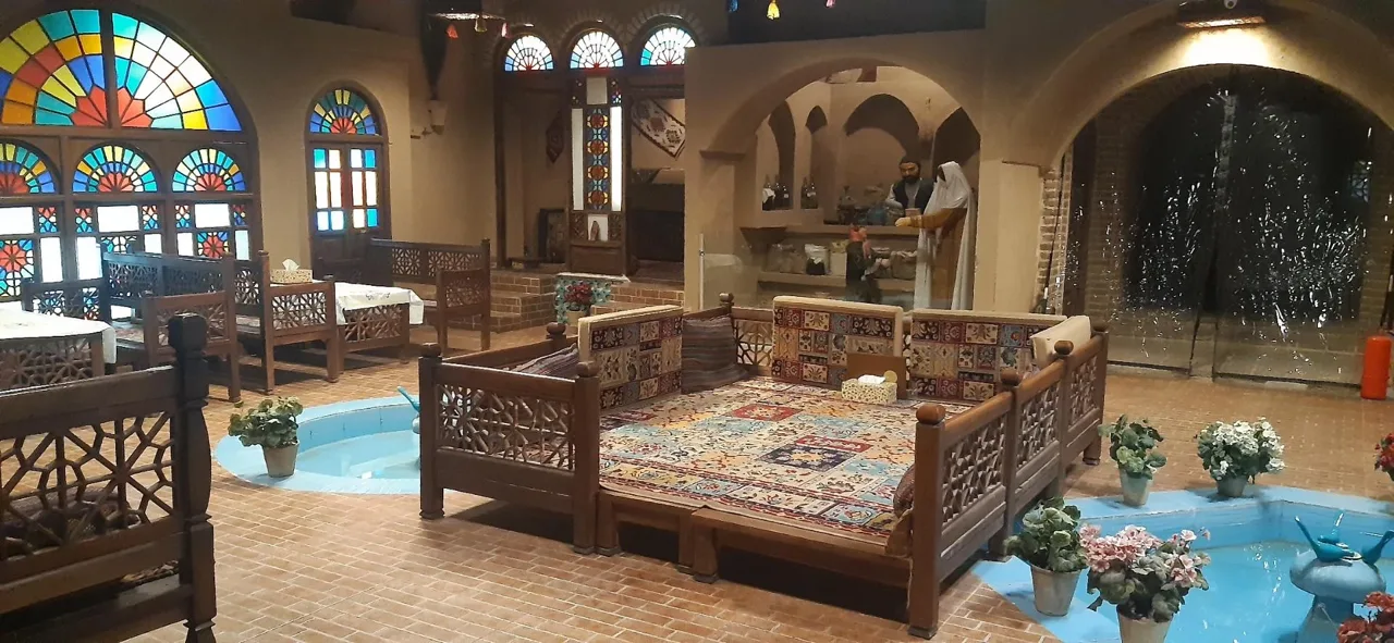 رستوران سیمرغ - تصویر 2