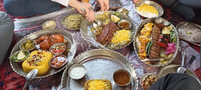 رستوران بی نام