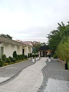 باغ عمارت شیخ بهایی