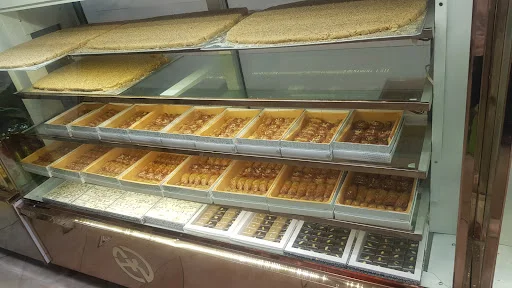 قنادی ذاکری