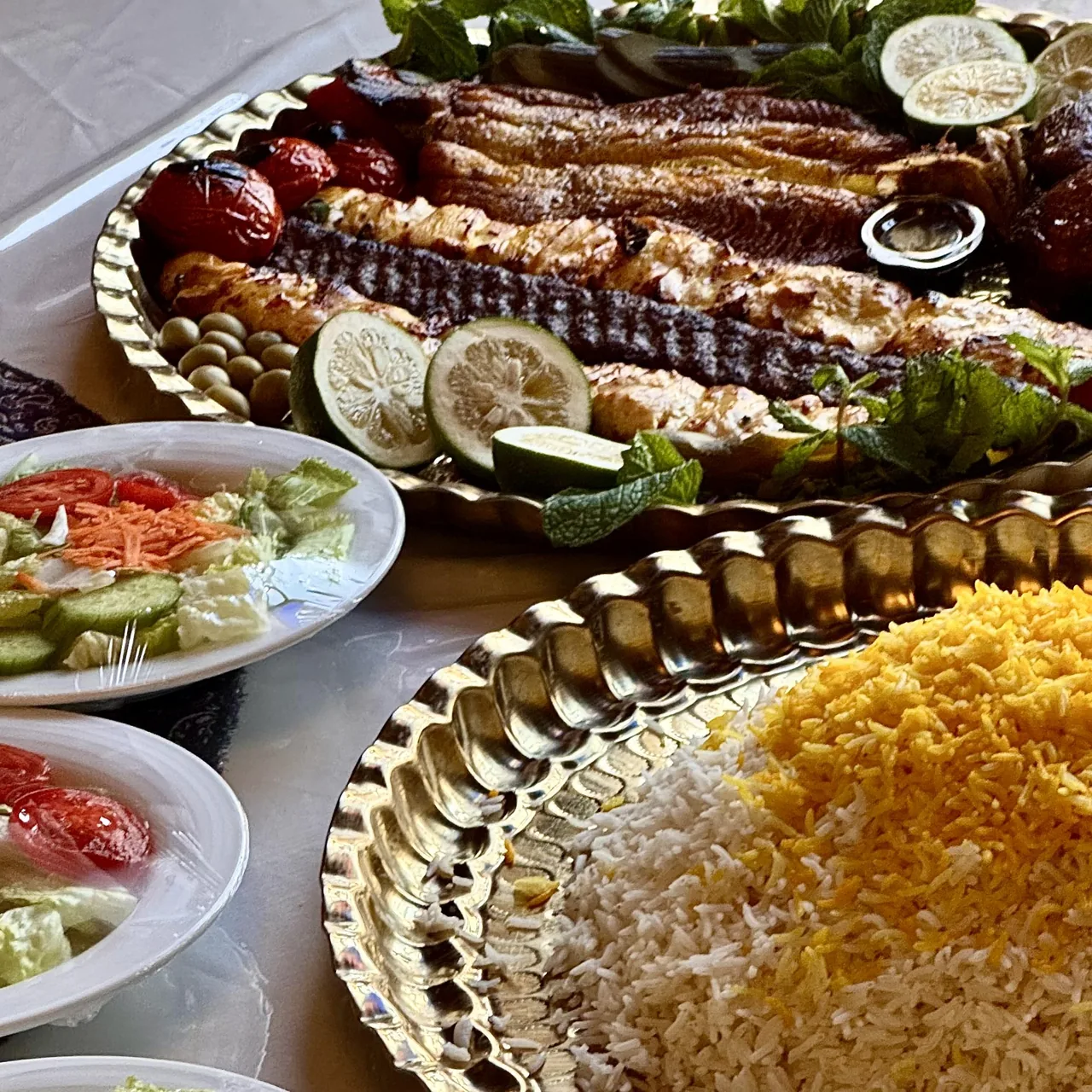 تالار و رستوران ایرانیان - تصویر 4