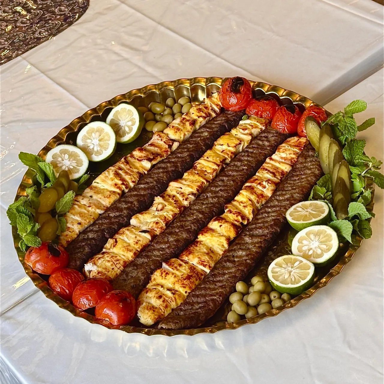 تالار و رستوران ایرانیان - تصویر 6