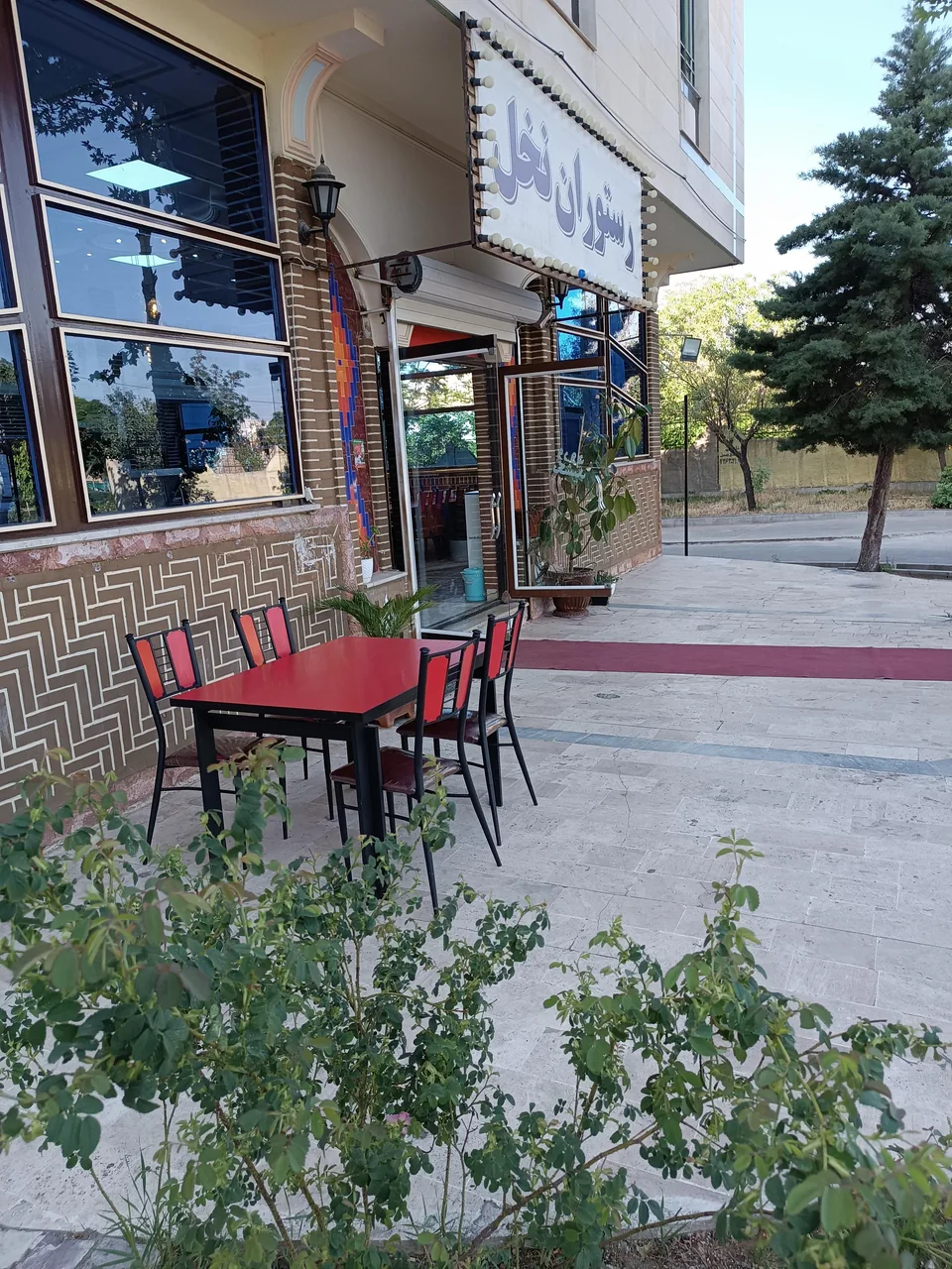 رستوران نخل طلائی - رستوران در زنجان - تصویر 4