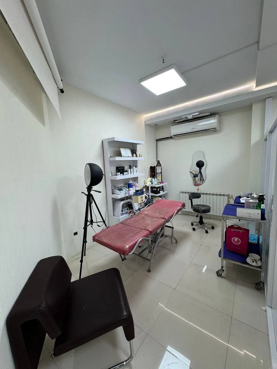 کلینیک آفتاب مرکز تخصصی پوست و مو و زیبایی - کلینیک پوست و زیبایی در تهران - تصویر 2