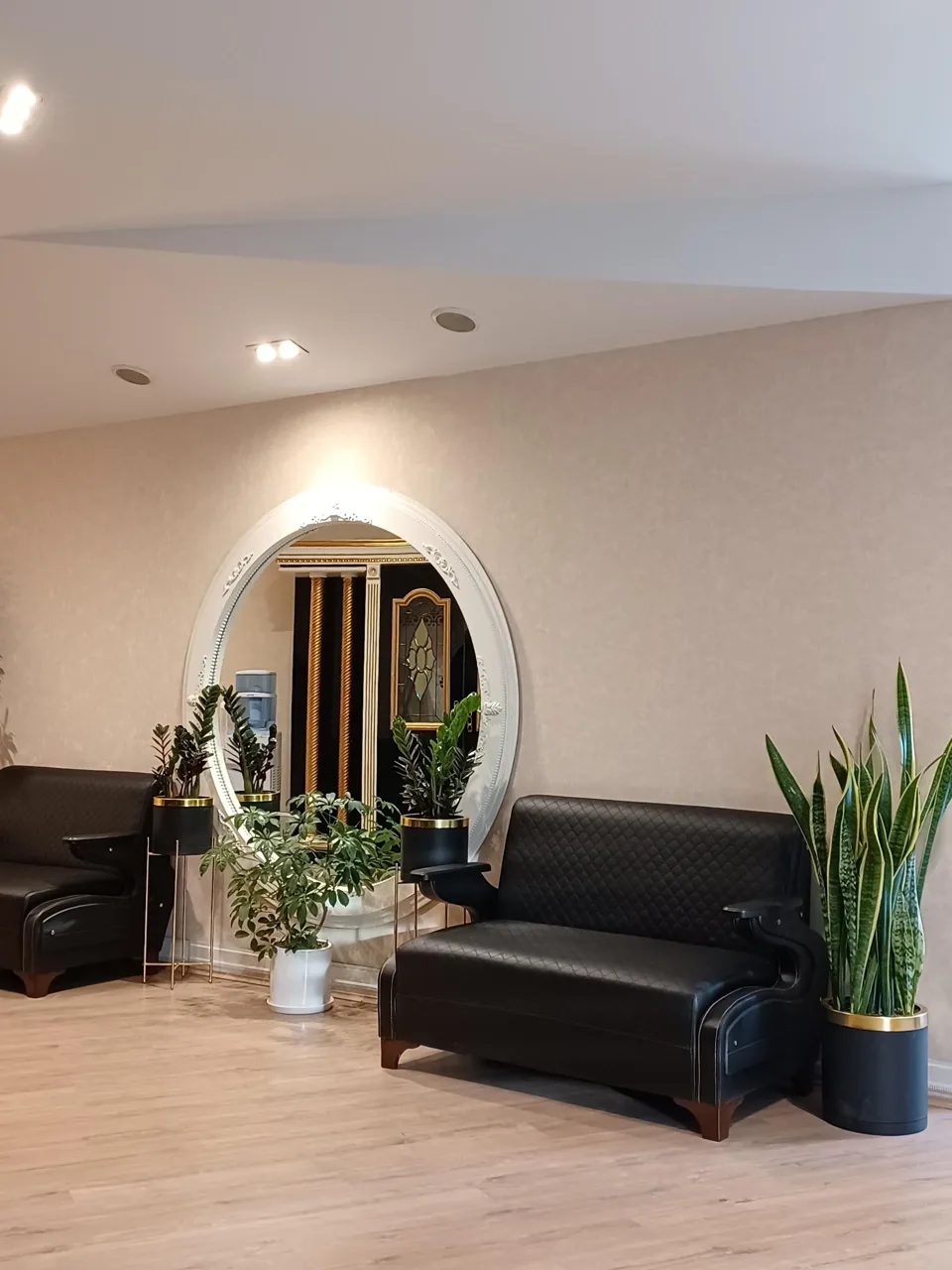 مطب زیبایی نورا