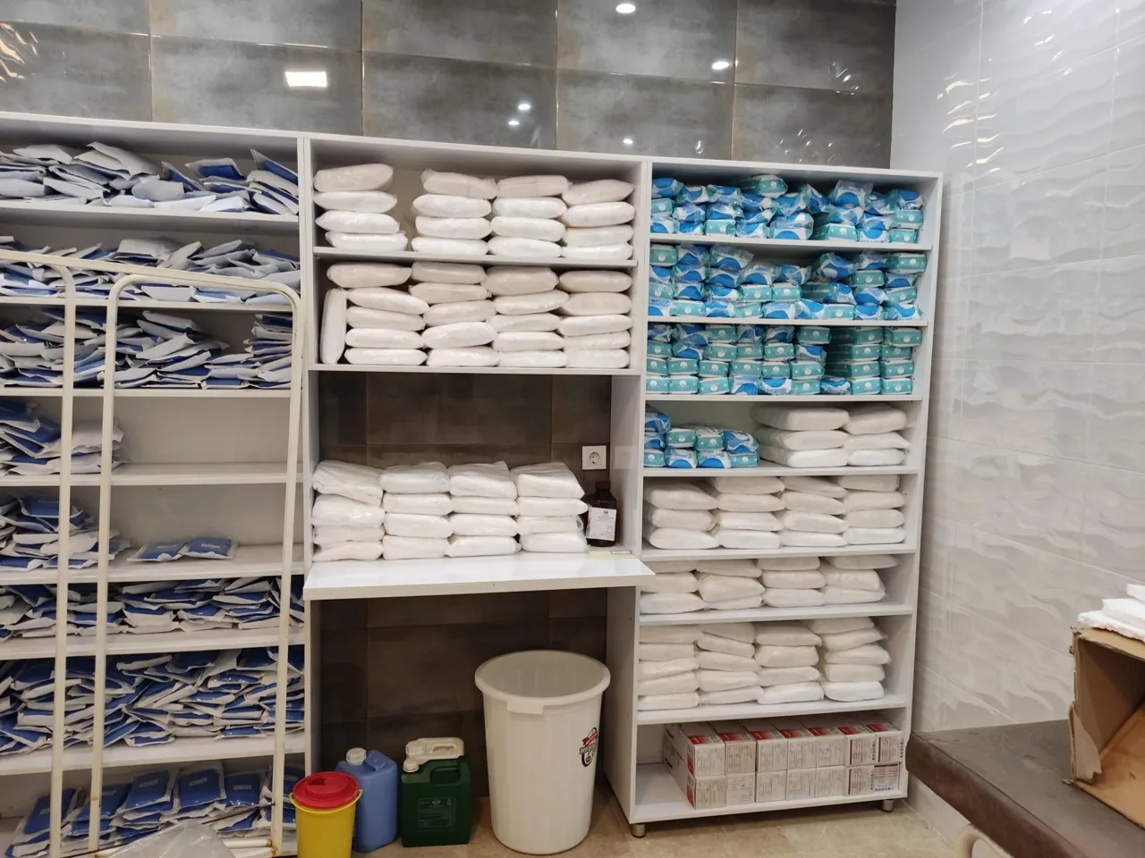 درمانگاه پوست و مو امین