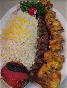 غذای آماده و رستوران عمو غلام