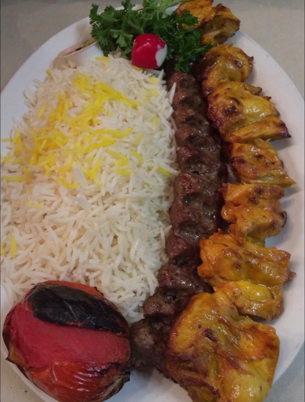 غذای آماده و رستوران عمو غلام