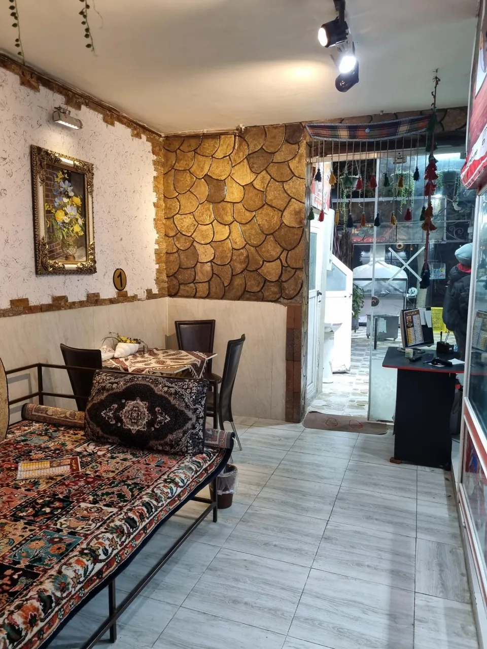 مرغ فروشی درنا - تصویر 3